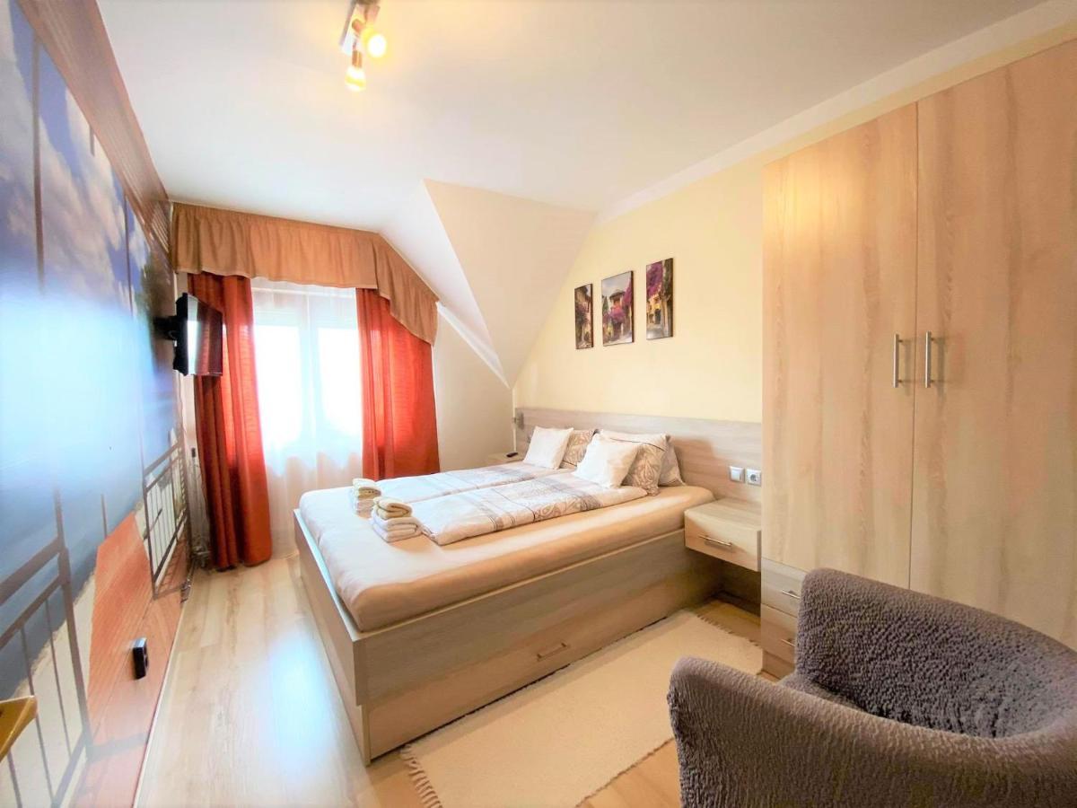 Apartman Siesta Buek - Buekfuerdo エクステリア 写真