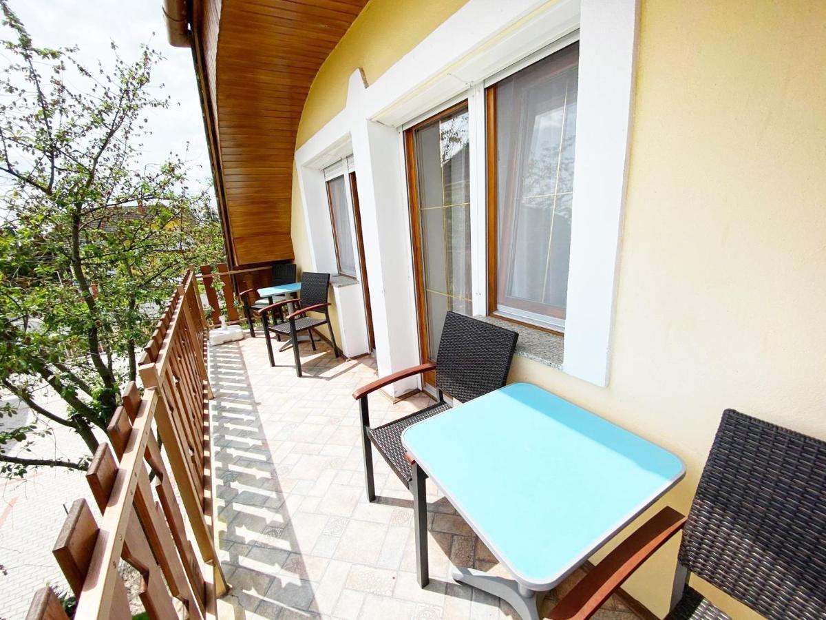 Apartman Siesta Buek - Buekfuerdo エクステリア 写真