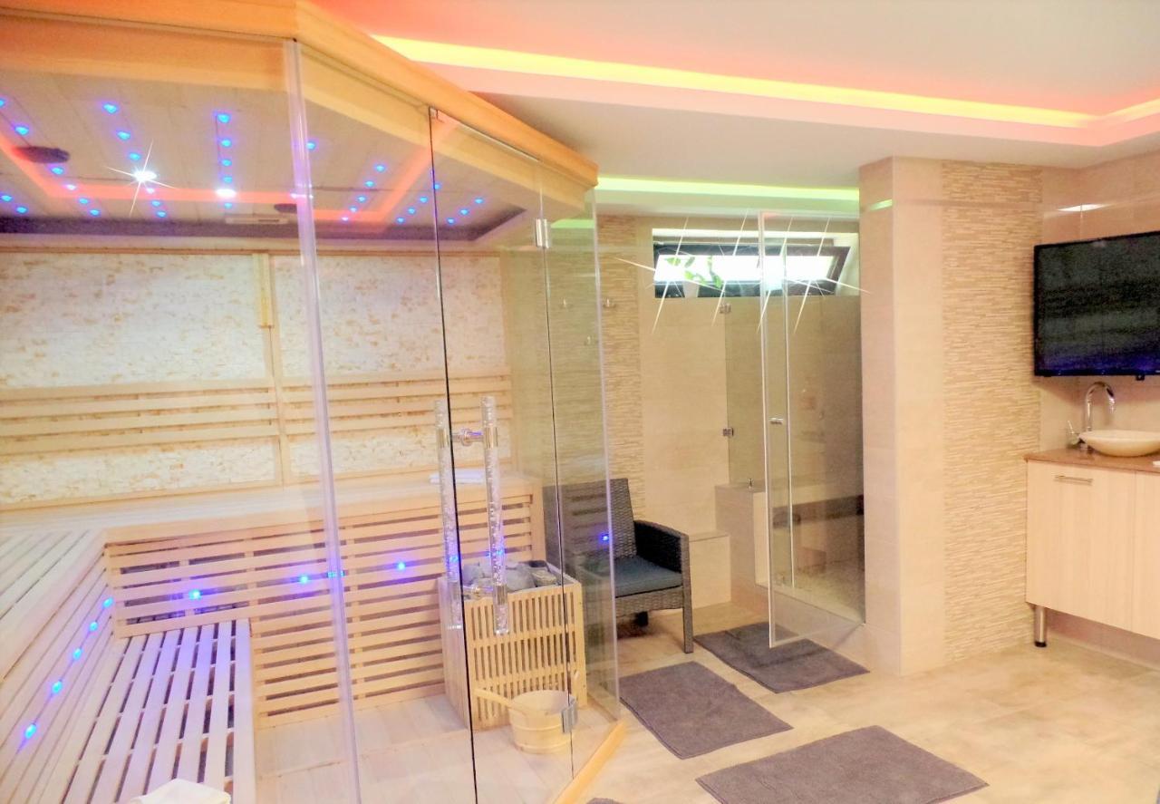 Apartman Siesta Buek - Buekfuerdo エクステリア 写真