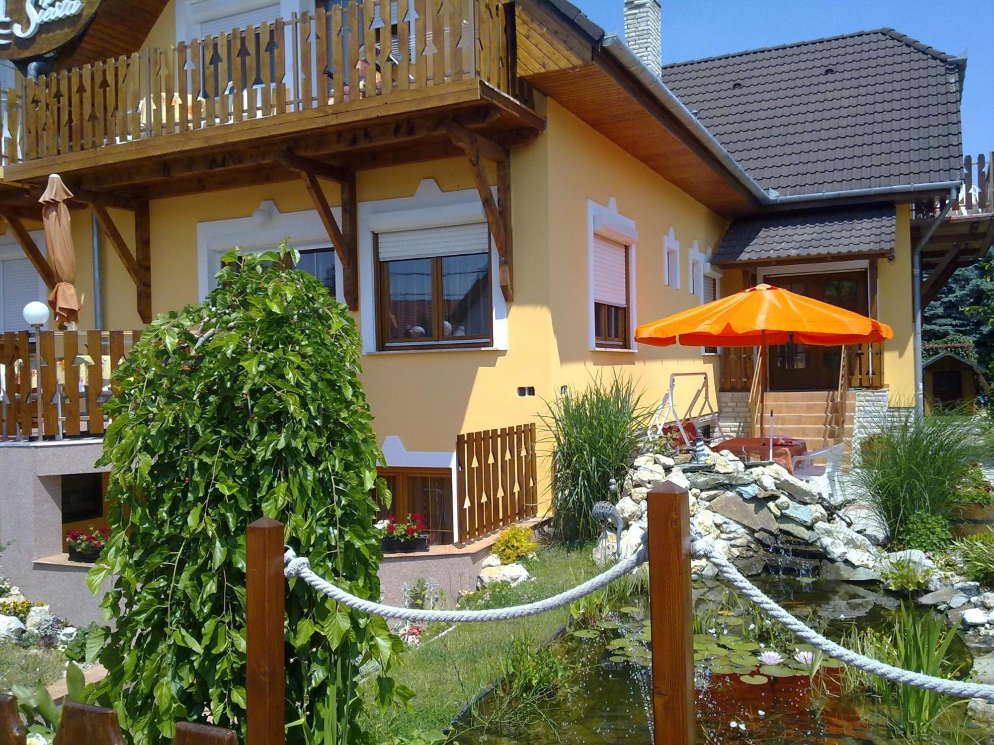 Apartman Siesta Buek - Buekfuerdo エクステリア 写真