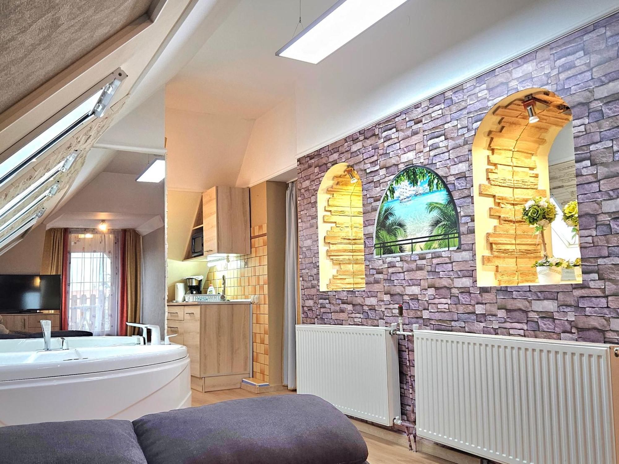 Apartman Siesta Buek - Buekfuerdo エクステリア 写真