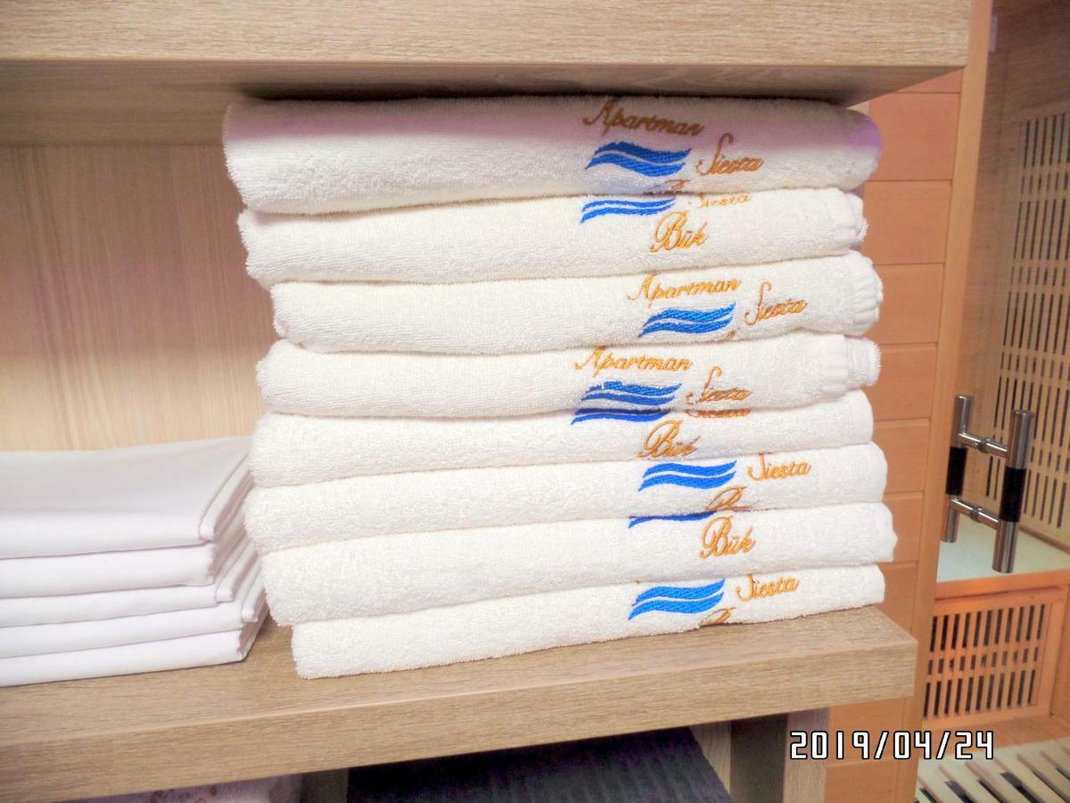 Apartman Siesta Buek - Buekfuerdo エクステリア 写真