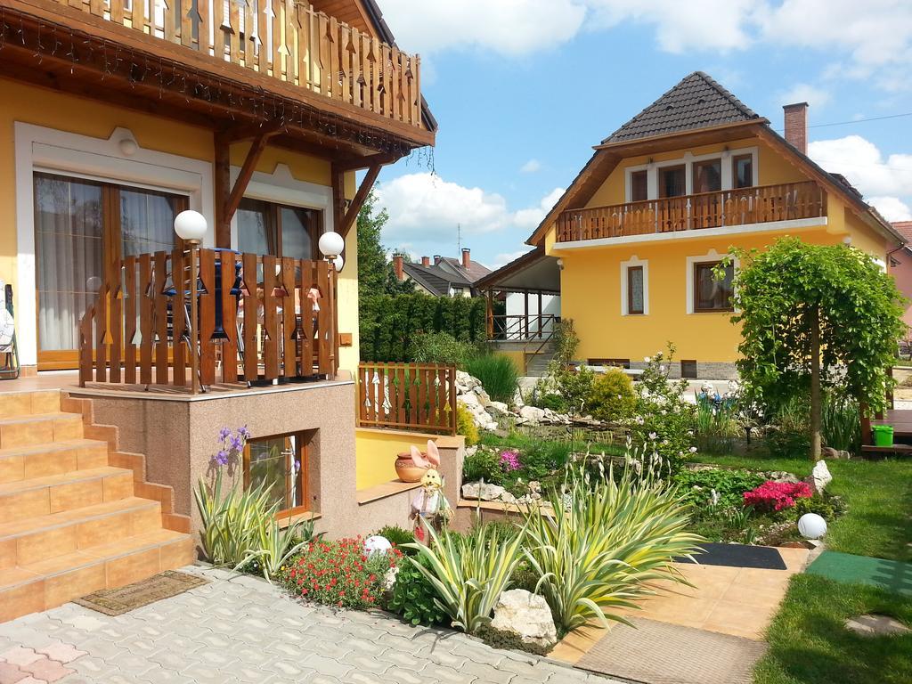 Apartman Siesta Buek - Buekfuerdo エクステリア 写真